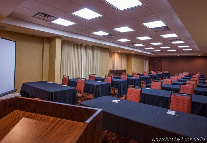 Courtyard Charlotte Airport North Hotel Business photo