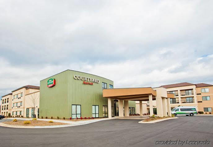 Courtyard Charlotte Airport North Hotel Exterior photo